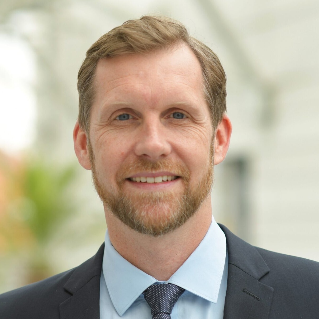 Portrait of Prof. Leif Erik Sander
